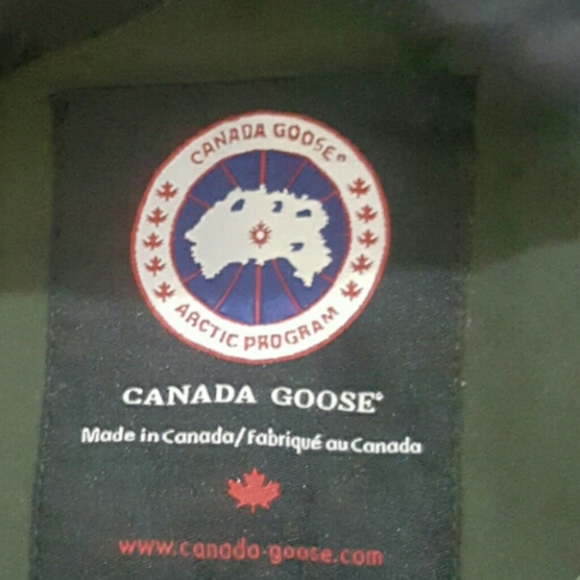 Canada goose all black then i have green and black - Picture 6 of 7